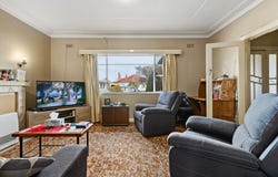 12 Iris Avenue, Wendouree, Vic 3355