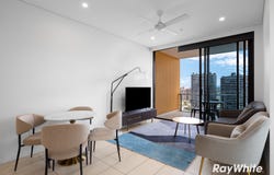 2512/19 Hope Street, South Brisbane, Qld 4101