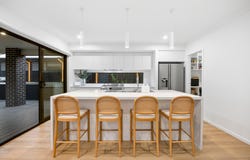 75 Sunlight Circuit, Lara, Vic 3212