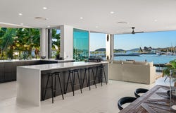Pavillions 19/1 Airport Drive, Hamilton Island, Qld 4803
