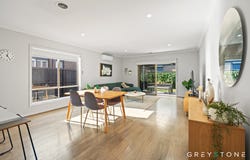 14 Auburn Drive, Fraser Rise, Vic 3336
