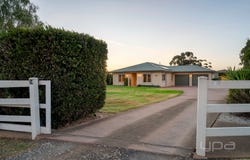 24 Hopetoun Park Road, Hopetoun Park, Vic 3340