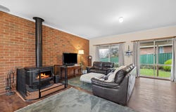 42 Warren Street, Kyneton, Vic 3444