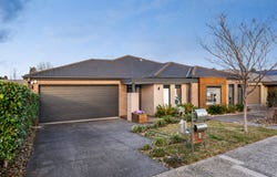 4 Bibury Street, Cranbourne North, Vic 3977