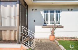 211 Blackstone Road, Silkstone, Qld 4304