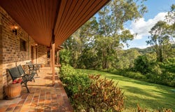 258 Pullenvale Road, Pullenvale, Qld 4069