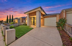 10 Arlington Avenue, Pakenham, Vic 3810