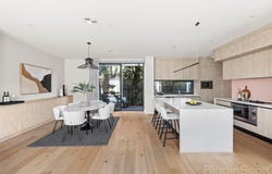 1D Riddell Parade, Elsternwick, Vic 3185