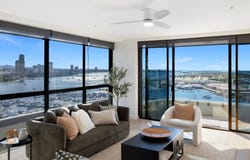30/14 Macarthur Parade, Main Beach, Qld 4217