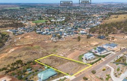 63 Manning Boulevard, Darley, Vic 3340