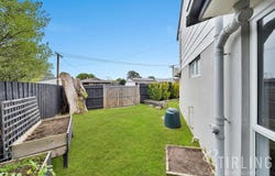 5 Deakin Crescent, Baxter, Vic 3911