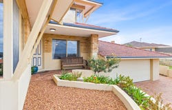 15 Rhodes Rise, Coogee, WA 6166
