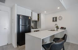 1412/10 Sickle Avenue, Hope Island, Qld 4212