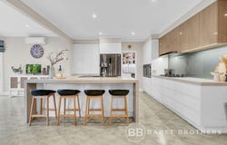 8 Gardenia Court, Narre Warren South, Vic 3805