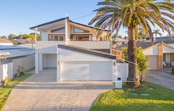 2/90 Leyte Avenue, Palm Beach, Qld 4221