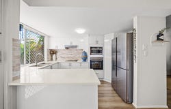 5/20 St Kevins Avenue, Benowa, Qld 4217