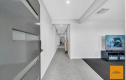 16 Claudia Crescent, Kurunjang, Vic 3337