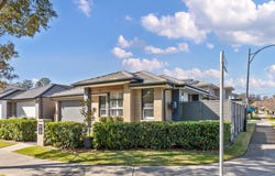 54 Epaulet Circuit, Jordan Springs, NSW 2747