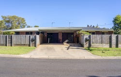 1 & 2/29 Lemway Avenue, Kearneys Spring, Qld 4350