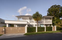 93 Virginia Avenue, Hawthorne, Qld 4171