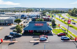 2/247-253 Mickleham Road, Westmeadows, Vic 3049