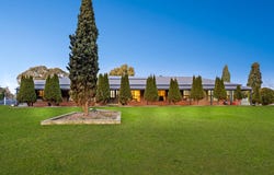 30-32 Cross Road, Devon Meadows, Vic 3977