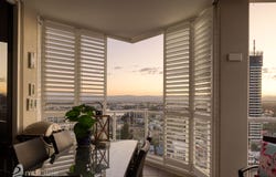 20 Riverview Parade, Surfers Paradise, Qld 4217