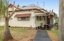 39 Cory Street, Oakey, Qld 4401