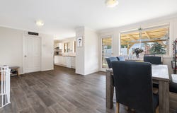 5 Stinson Street, Llanarth, NSW 2795