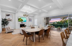 11 Hartley Street, Camp Hill, Qld 4152