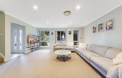 3/8 Mint Close, Casula, NSW 2170