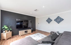 17 Thangoo Way, Golden Bay, WA 6174