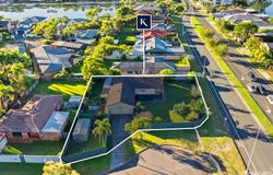 97 Hooker Boulevard, Broadbeach Waters, Qld 4218