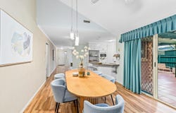2A Charles Court, Sydenham, Vic 3037