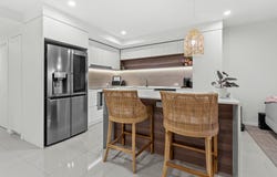 211/100 Holdsworth Street, Coorparoo, Qld 4151