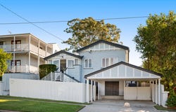 56 Kennington Road, Camp Hill, Qld 4152