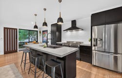15 Paradise Avenue, Clematis, Vic 3782