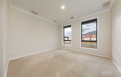 33 WHITELEY CIRCUIT, Baranduda, Vic 3691