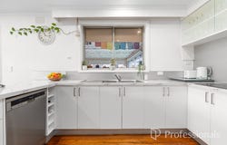 1/79 Rickards Avenue North, Knoxfield, Vic 3180