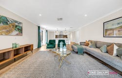 28 Oleander Parade, Mickleham, Vic 3064