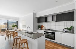 12 Duke Street, Armstrong Creek, Vic 3217