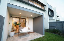 18/192 Greenacre Drive, Arundel, Qld 4214