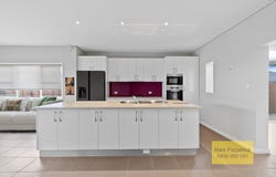 8 Adams Circuit, Elderslie, NSW 2570