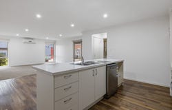 33 Vicars Avenue, North Wonthaggi, Vic 3995