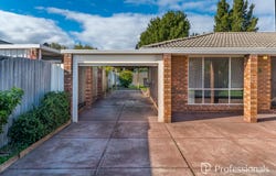 7 Dealy Close, Cannington, WA 6107
