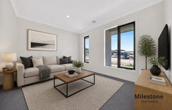 32 KARLSTAD ROAD, Clyde, Vic 3978