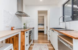 10 Lakeview Parade, Tweed Heads South, NSW 2486