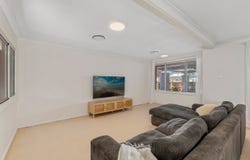 77 Helmsman Boulevard, St Huberts Island, NSW 2257
