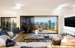 179/8 Admiralty Drive, Paradise Waters, Qld 4217