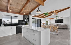 3 Tudor Avenue, Victor Harbor, SA 5211